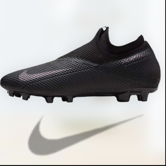 Nike Phantom Vision soccer cleats - Picture 1 of 10